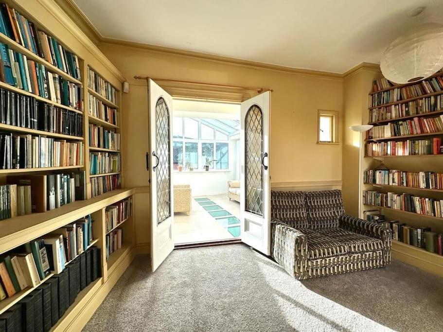 فيلا Large Georgian House In Heart Of إكزيتر المظهر الخارجي الصورة